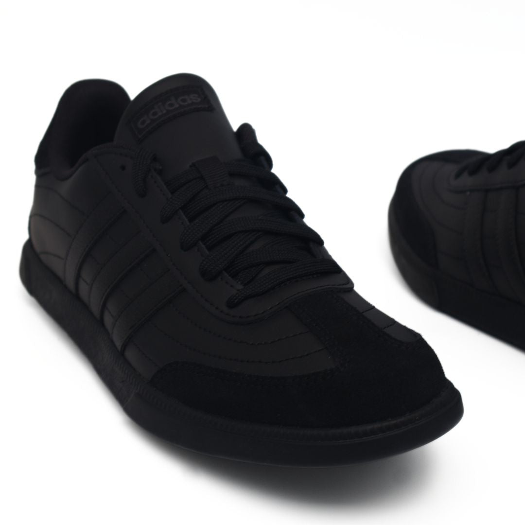 Adidas Okosu Mens Shoes Trainers Uk Size 8.5 H02041