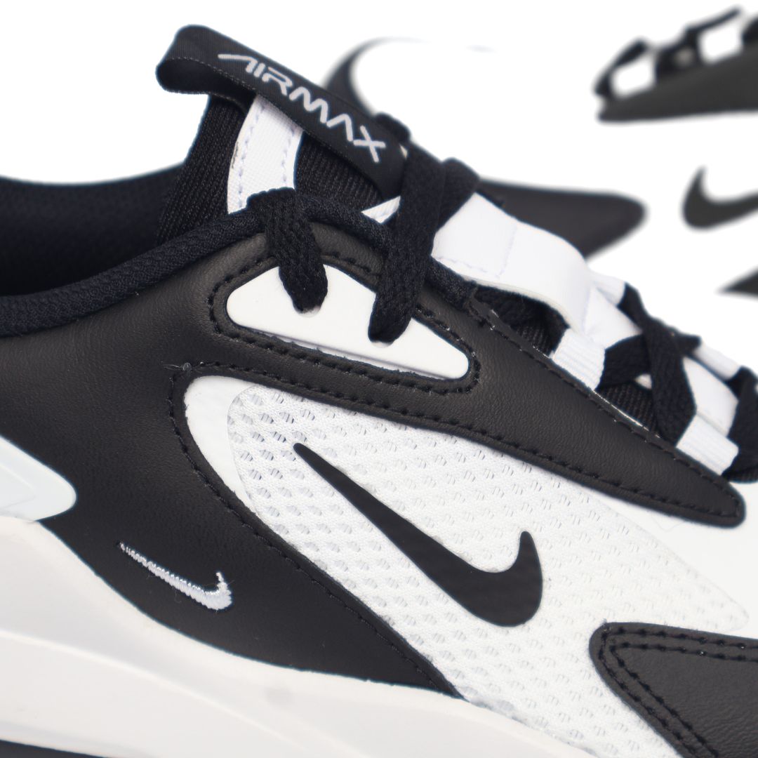 Nike Air Max Bolt Boys Shoes Trainers UK Size 5 CW1626 102