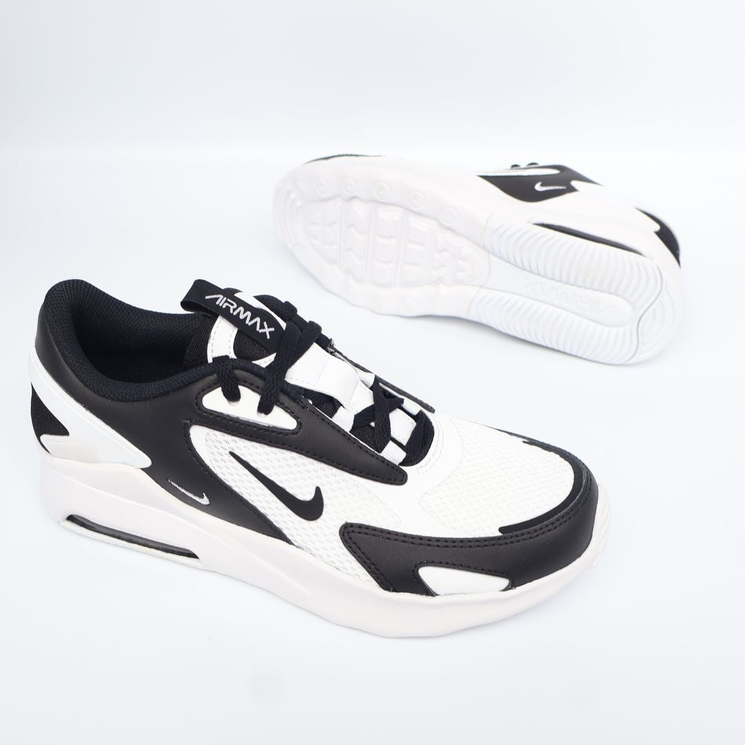 Nike Air Max Bolt Boys Shoes Trainers UK Size 5 CW1626 102