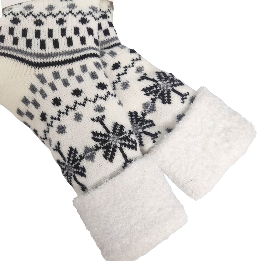Yaktrax Aloe Cabin Winter Warm Socks Girls Womens UK Size 3 - 8