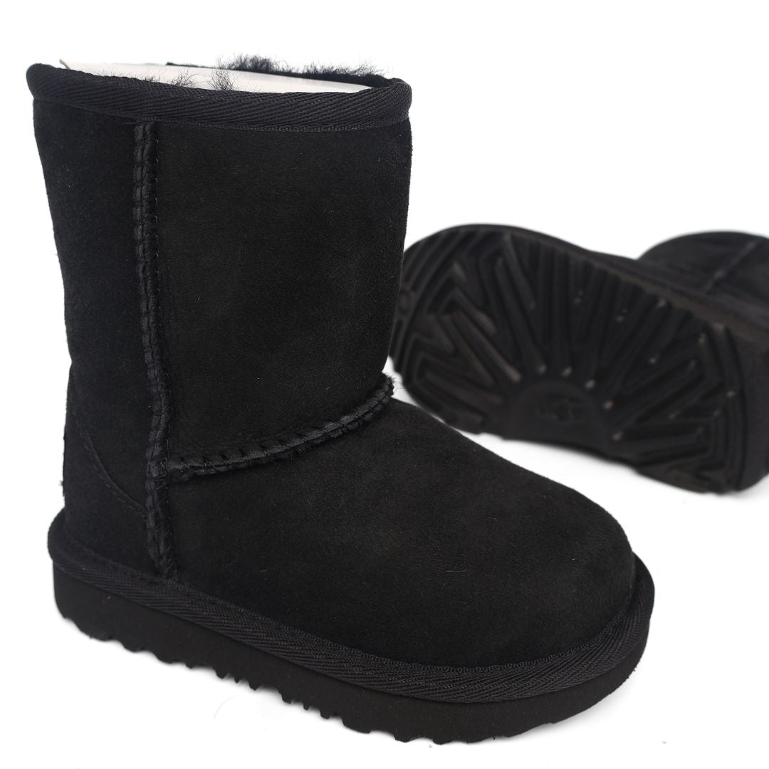 UGG Classic II Girls Toddlers Boots Shoes UK Size 6 Pull On