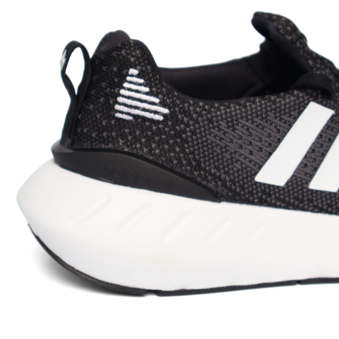 Adidas Swift Run 22 Womens Shoes Trainers UK Size 4.5 GV7971