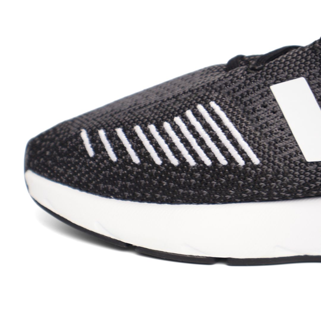 Adidas Swift Run 22 Womens Shoes Trainers UK Size 4.5   GV7971