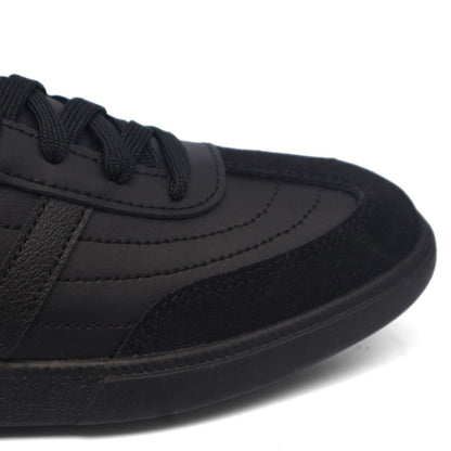 Adidas Okosu Mens Shoes Trainers Uk Size 8.5   H02041